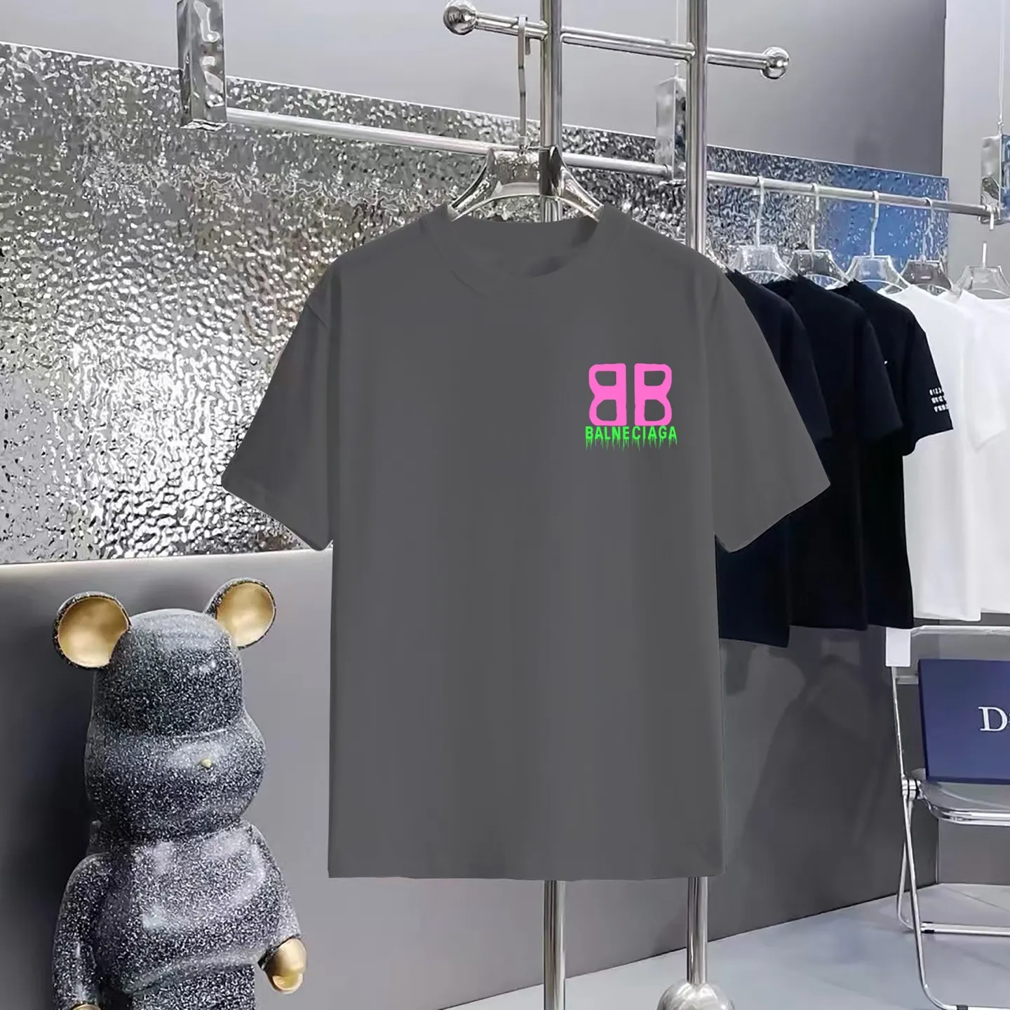 Balenciaga T 1:1 300 1×1 Same Style logo OS 200 ：Black，White， ，Red， Gray Size：XS-L